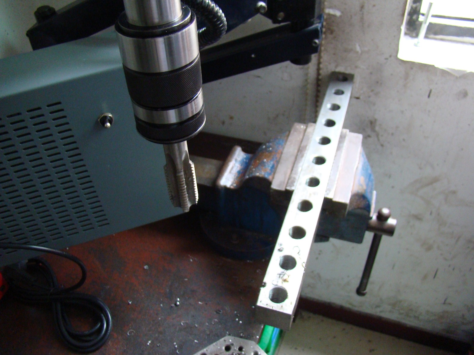 LFD904-24   (���L1.2��)